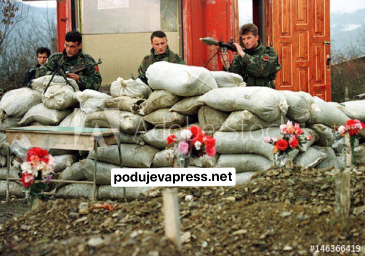  ARKIVË: Postblloku i UÇK-së në fshatin Bajqinë të Podujevës, janar 1999 |PAMJE