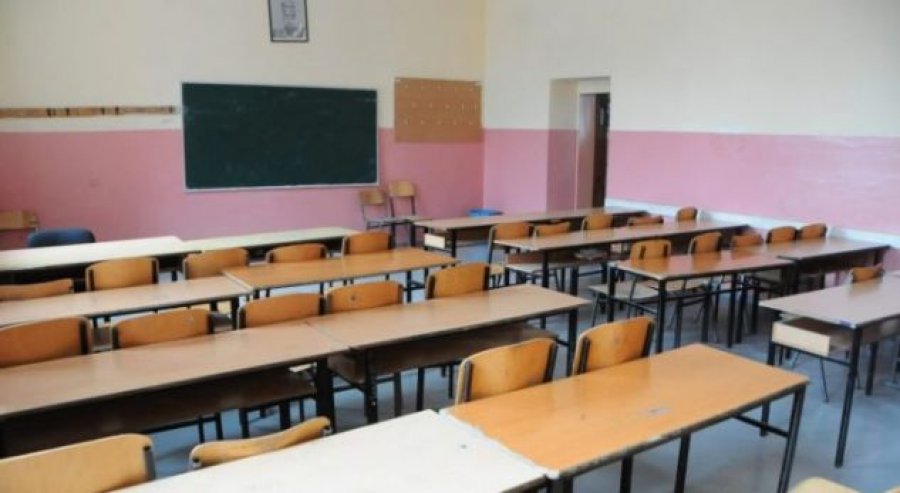  Komuna e Podujevës: Aktualisht janë tre nxënës të infektuar me Covid-19 dhe 11 mësimdhënës
