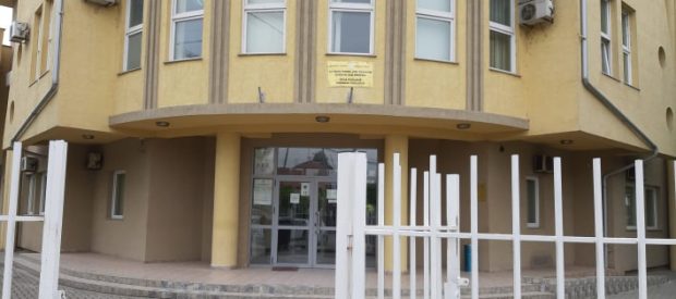  Gjykata Themelore në Podujevë dënon me 1 vit burgim të akuzuarit për lëndim të rëndë trupor