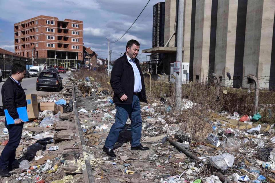  Fetahu: Për 20 vjet qeverisja lokale në Podujevë nuk ka arritur që ta zgjidh problemin e hedhjes së mbeturinave