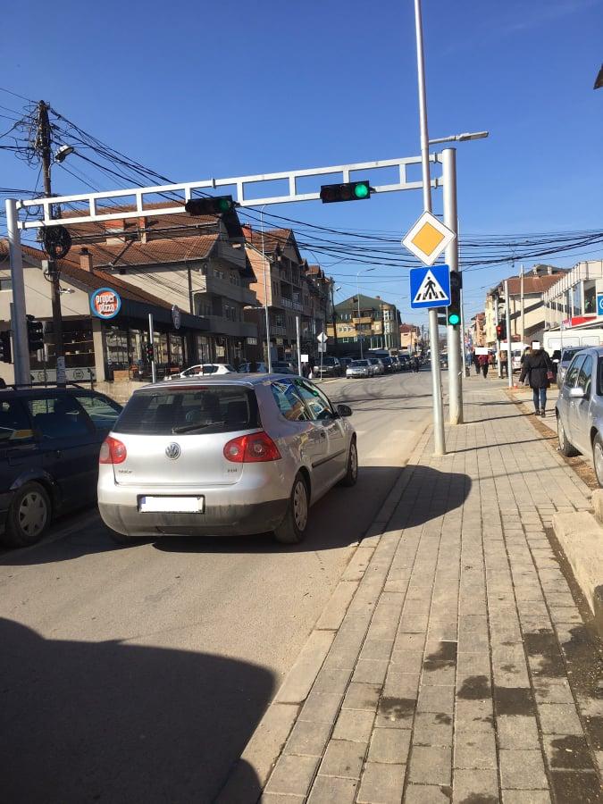  Funksionalizohen semaforët e parë në Podujevë