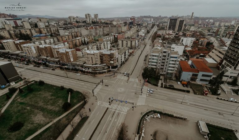  Prishtina në karantinë: Këto kategori janë të lejuara të hyjnë e të dalin nga kryeqyteti