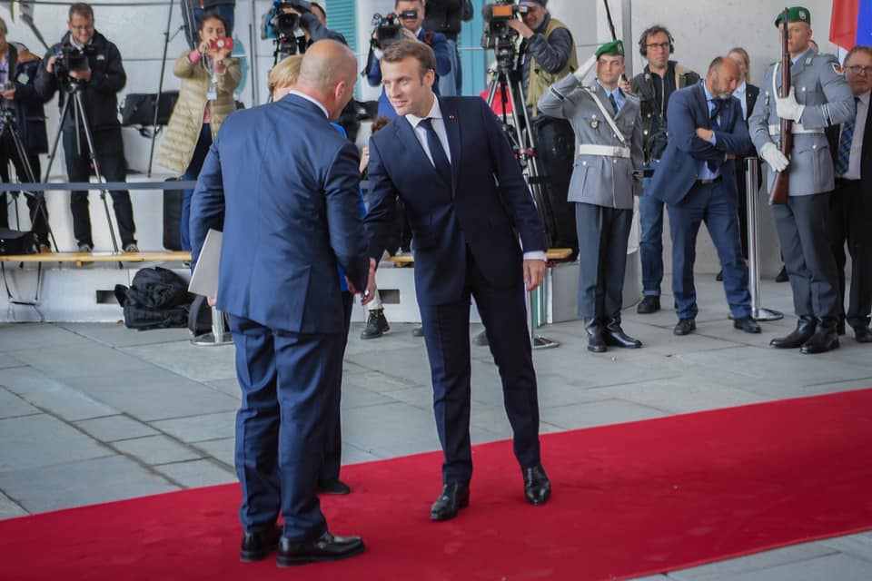  Edi Rama: Macron i premtoi Haradinajt heqjen e vizave në këmbim të heqjes së taksës