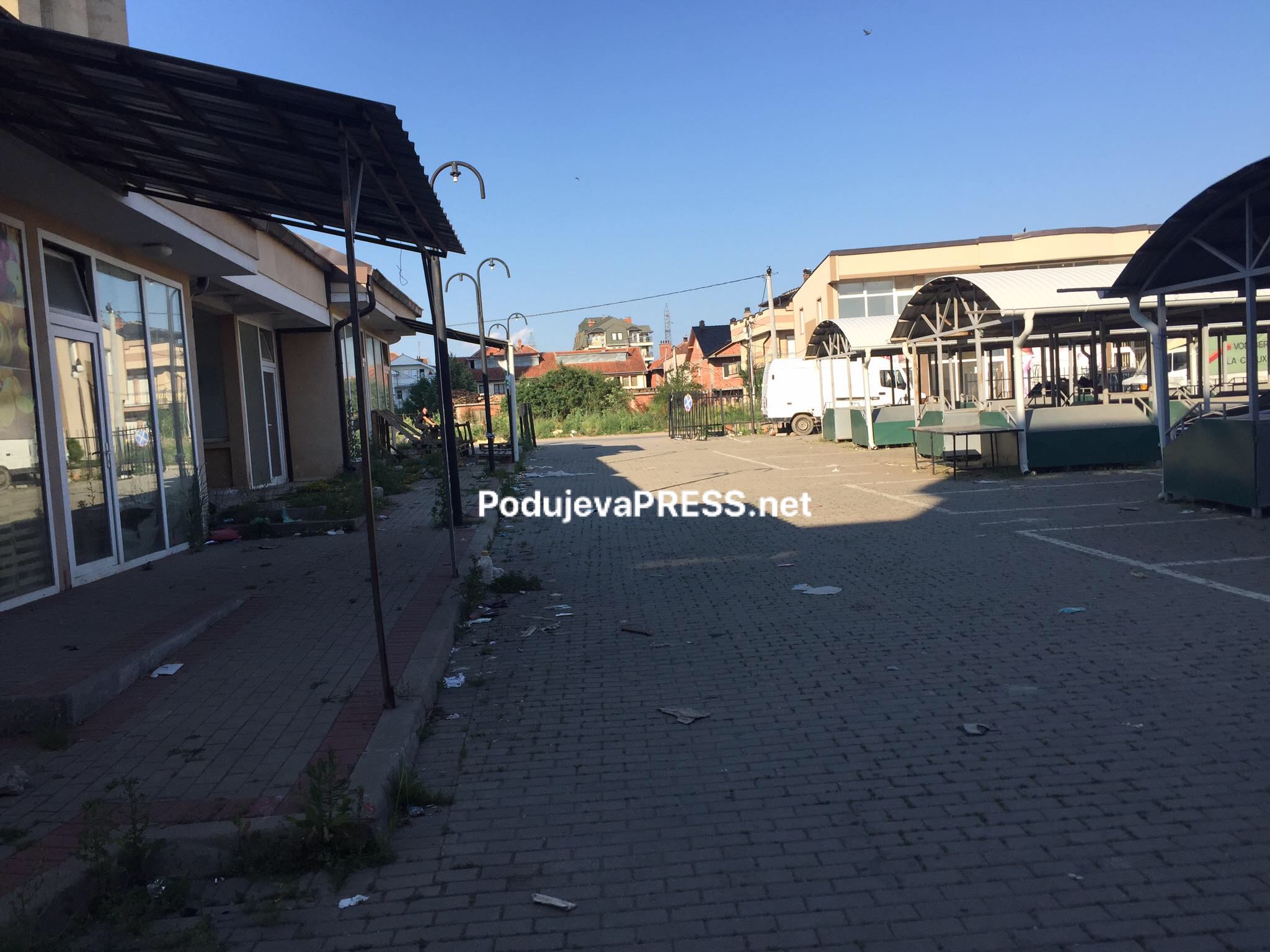  Komuna e Podujevës do t’i japë në shfrytëzim lokalet e Tregut të qytetit