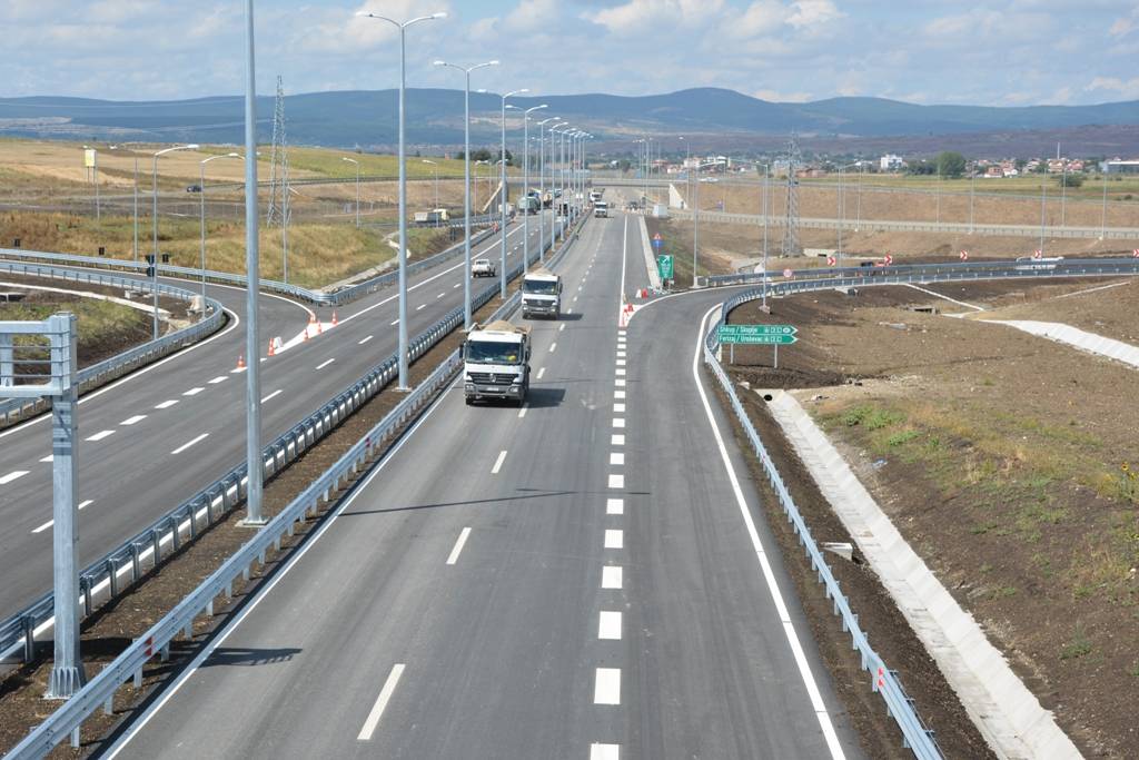  Nënshkruhet marrëveshja për financimin e “Autostradës së Paqes” që do të lidhë Prishtinën me Nishin