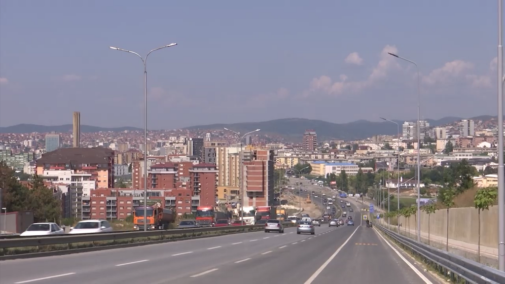 Hyrja me vetura në Prishtinë do të bëhet me pagesë, thotë Shpend Ahmeti