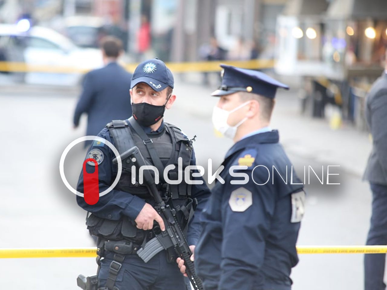  Grabitje e armatosur në Podujevë/ Punëtorit të marketit ja marrin paratë derisa po i dërgonte në bankë