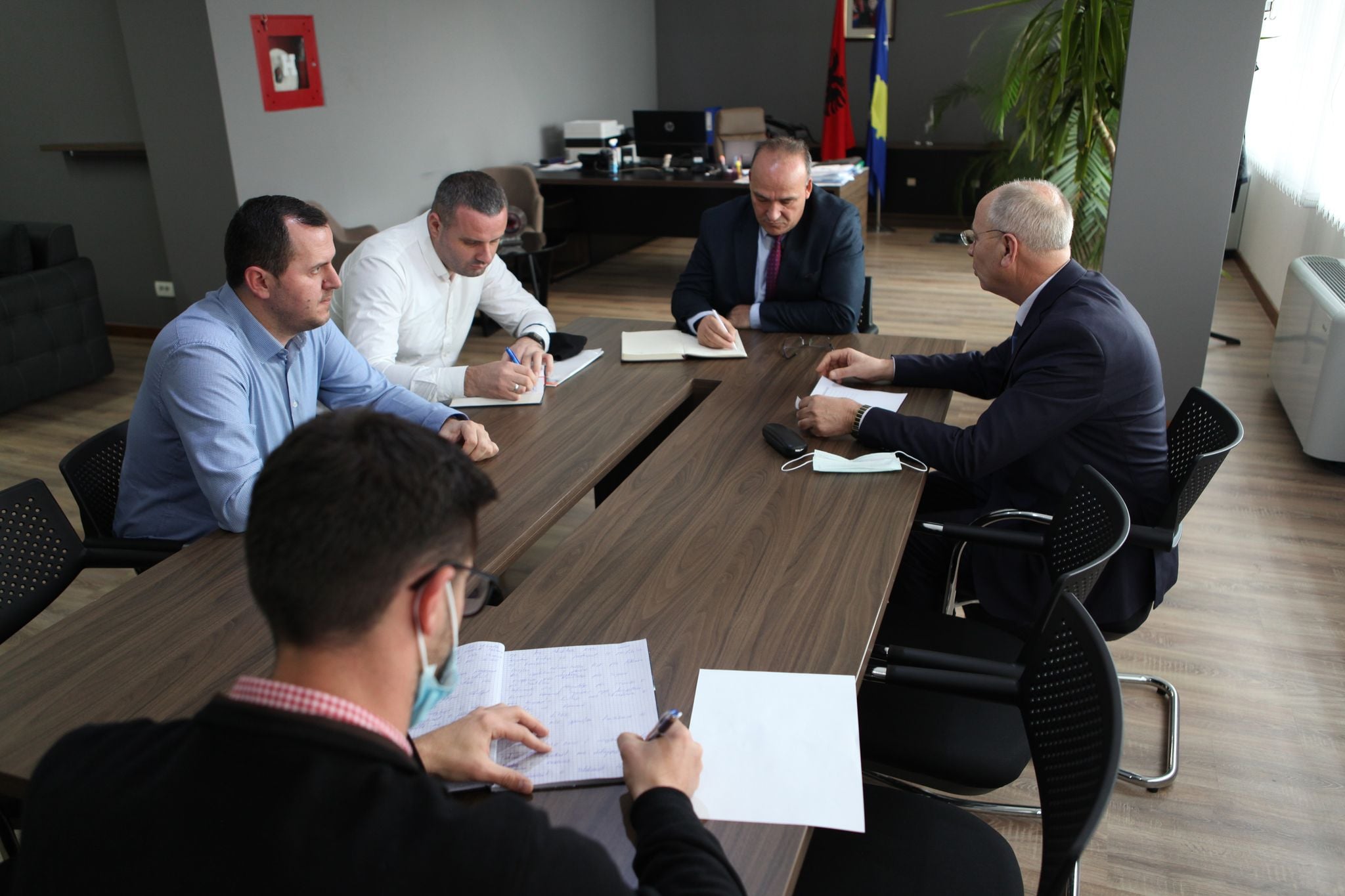  Kryetari i Komunës së Podujevës Shpejtim Bulliqi cakton terminet për pritjen e qytetarëve gjatë javës