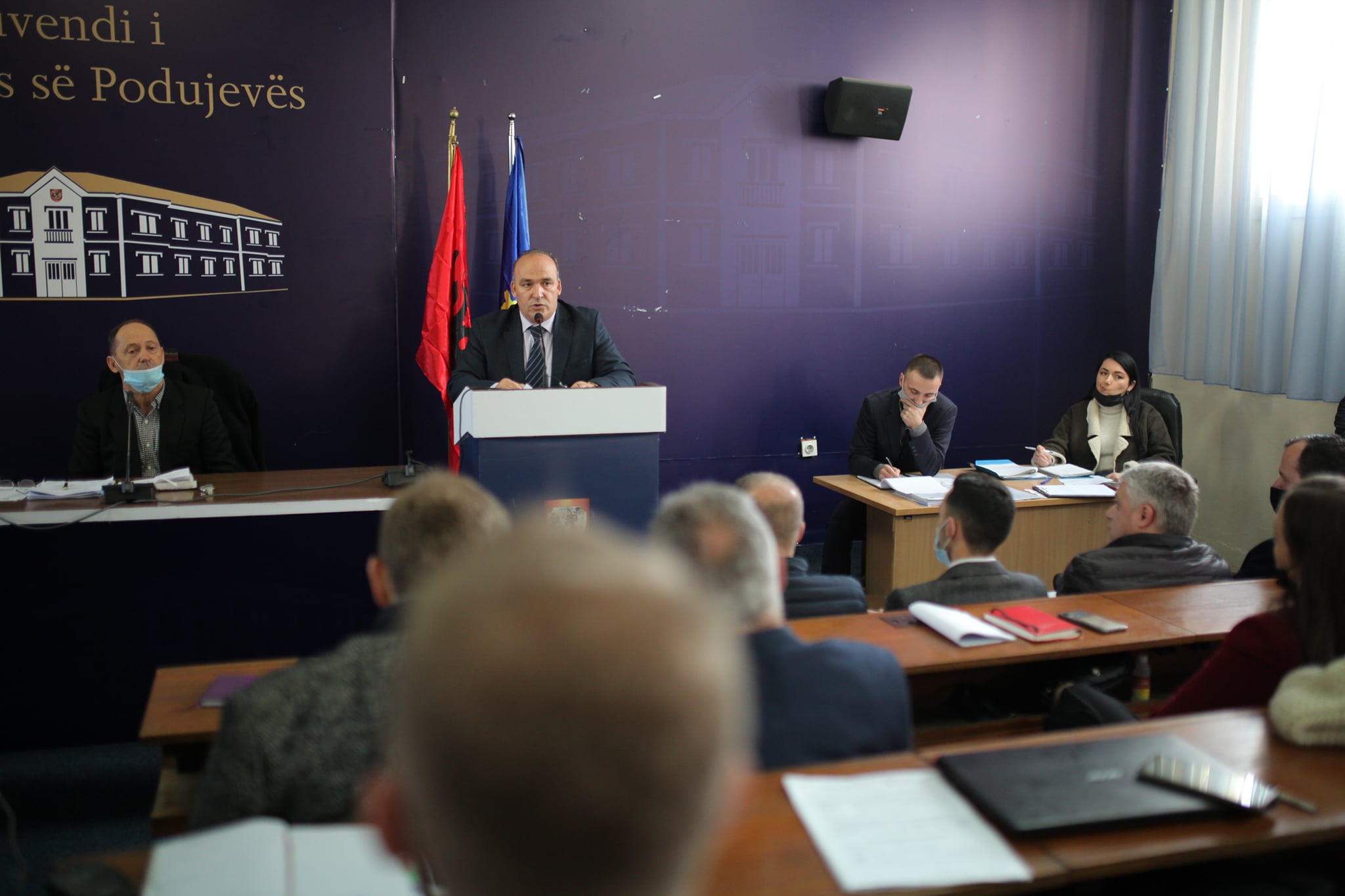  PODUJEVË: LDK-ja e PDK-ja ia pamundësojnë qeverisjes së re të Vetëvendosjes në Podujevë miratimin e vendimeve
