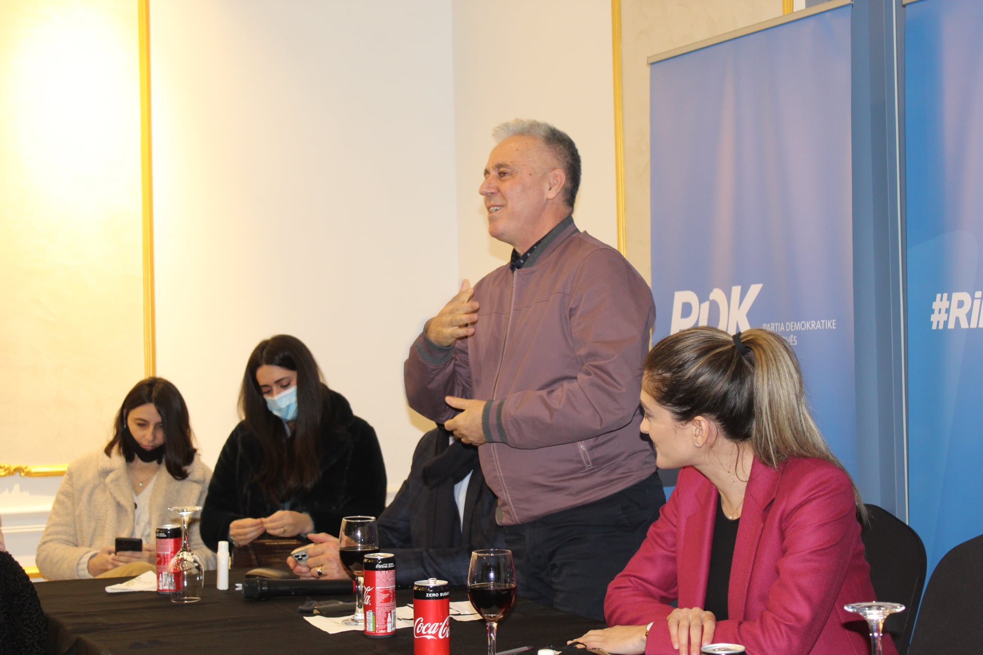  Isak Shabani i PDK-së takim me të rinjtë e Podujevës