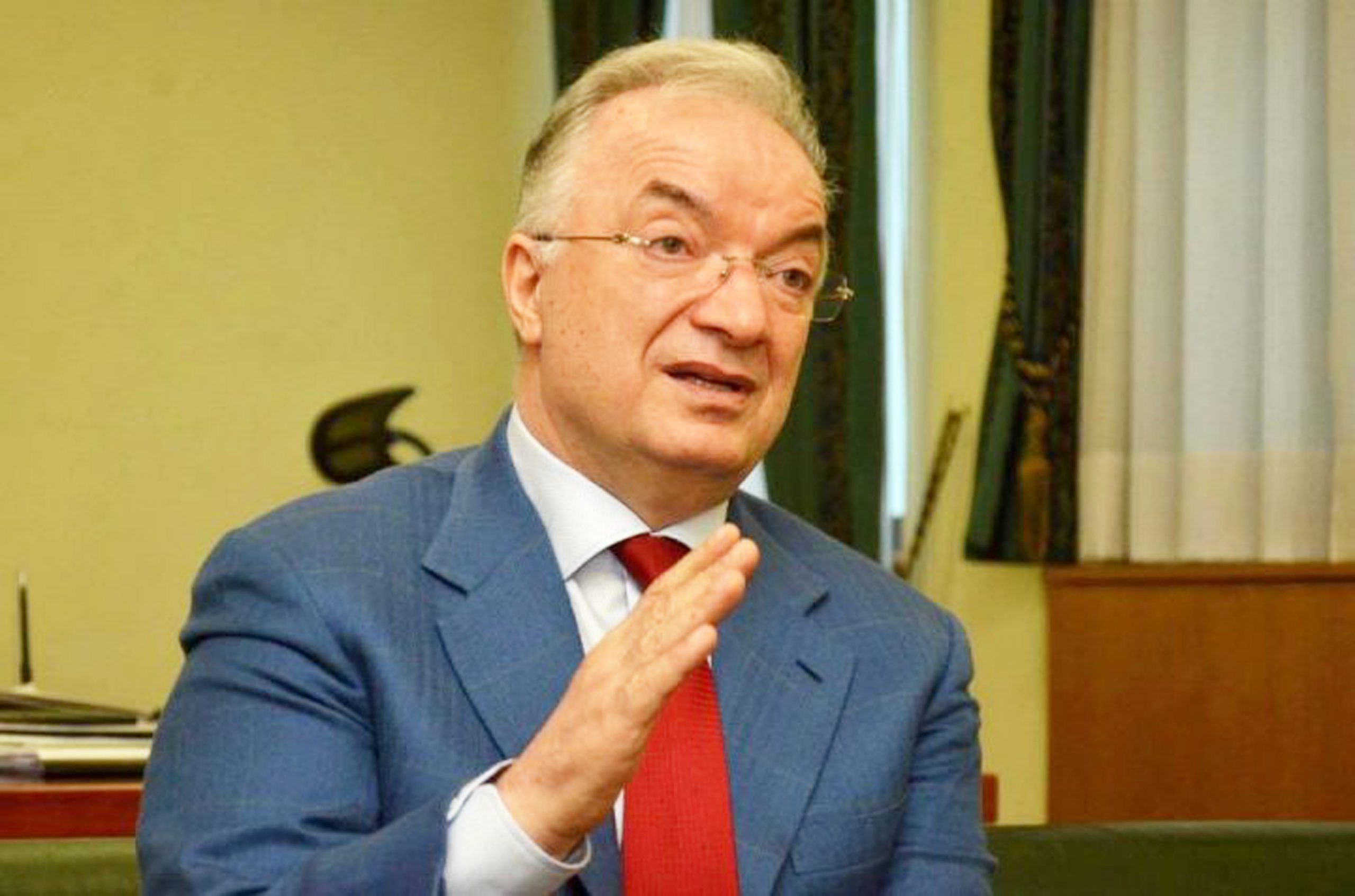  “Befason” sërish Xhavit Haliti me qëndrimin për Vjosa Osmanin, presidente