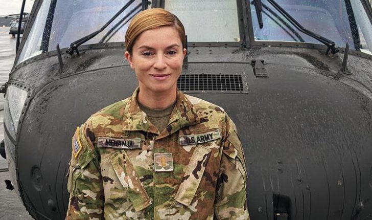  Valdete Mehanja, pilotja nga Kosova që po çon para traditën ushtarake të familjes