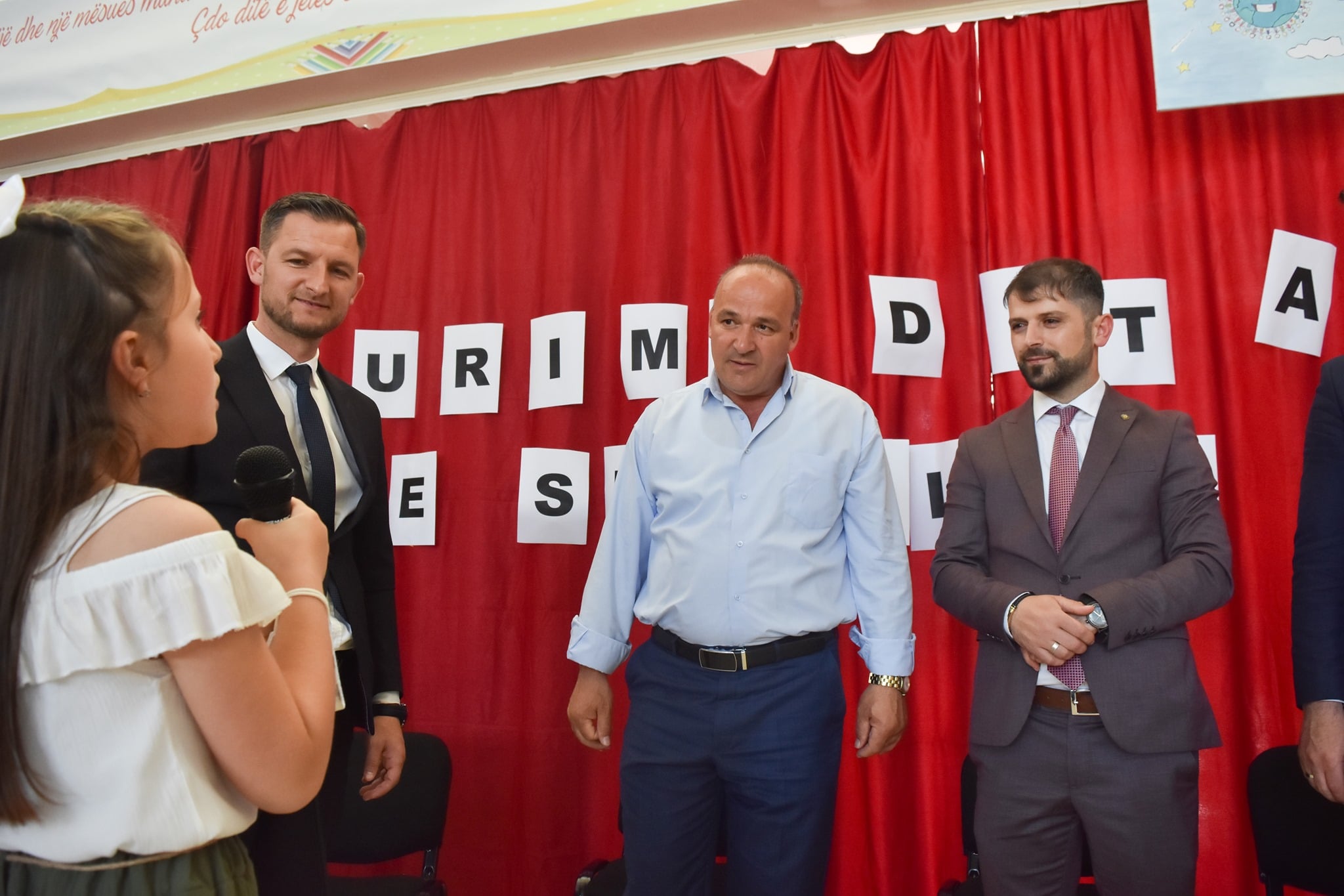  Podujevë: Shënohet Dita e Shkollës “Naim Frashëri”, merr pjesë edhe kryetari i komunës
