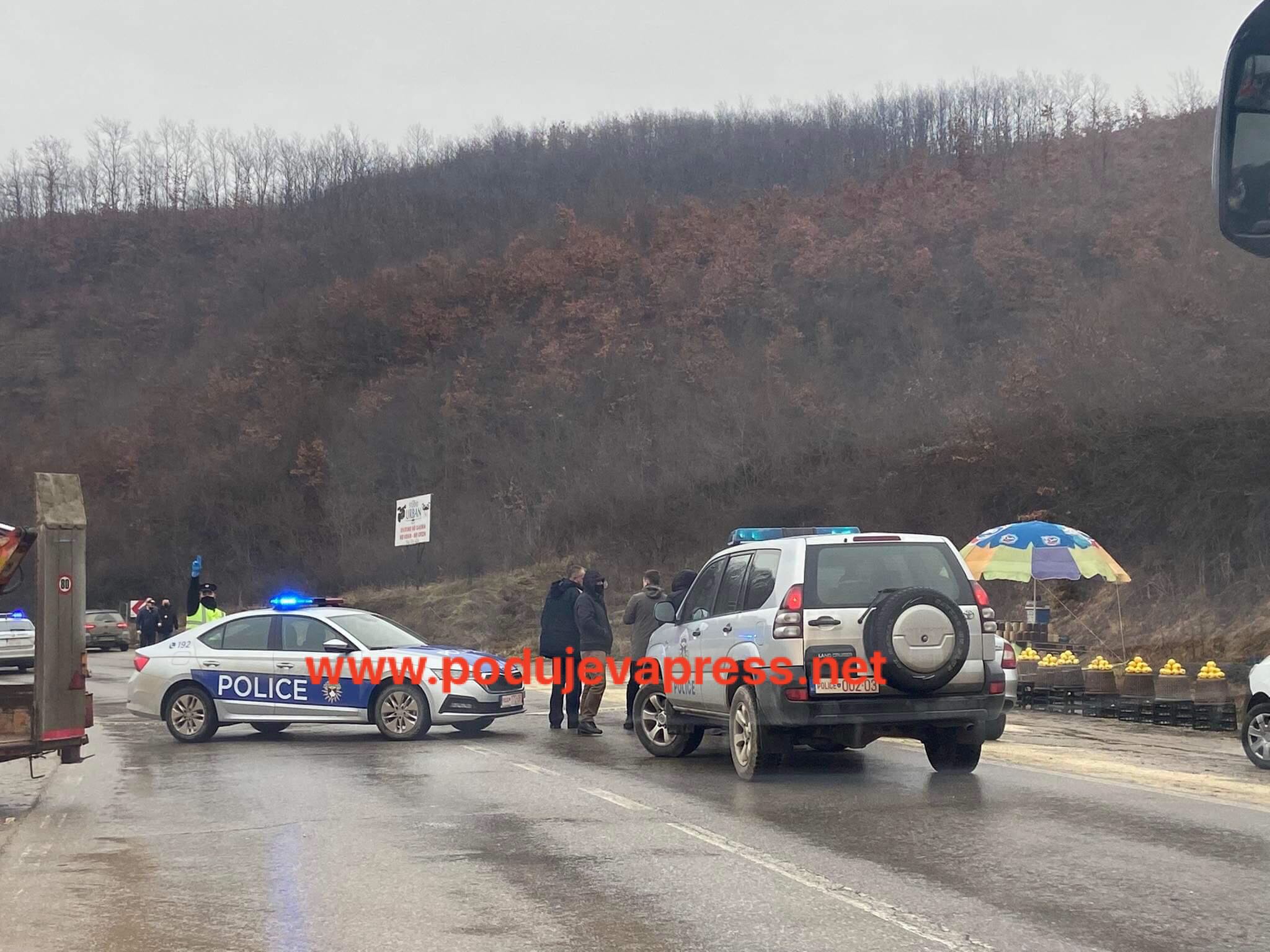  2 të vdekur dhe 9 të lënduar pas aksidentit të rëndë në Lupq të Podujevës |PAMJE