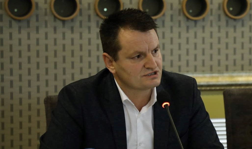  Prokuroria në Hagë paralajmëron mundësinë për arrestimin e Driton Lajçit
