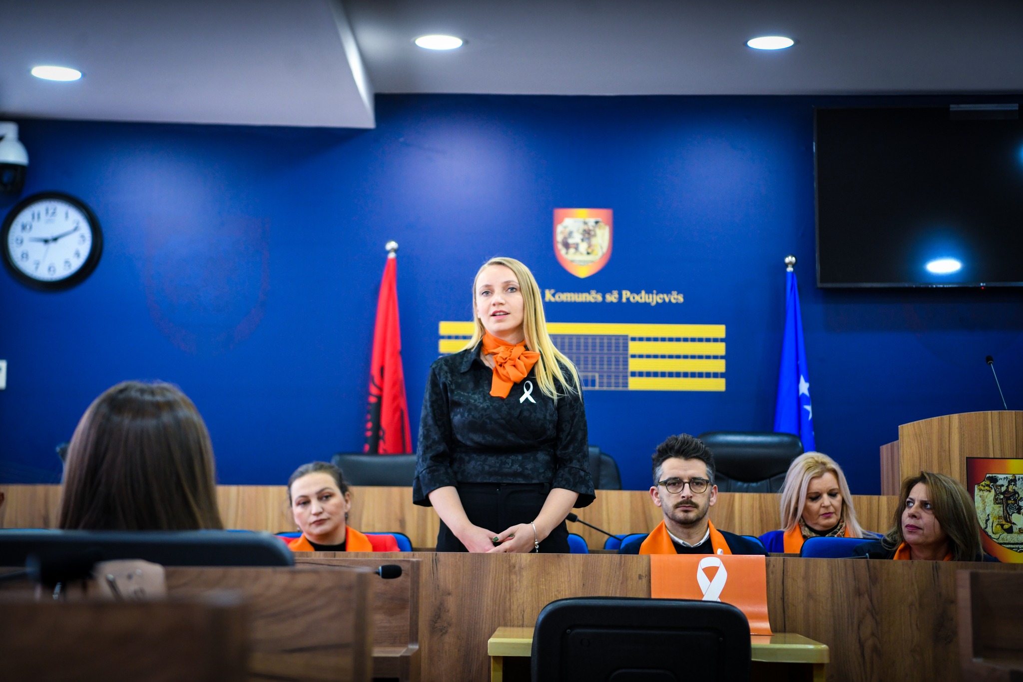  Komuna e Podujevës mbajti takim në kuadër të fushatës “16 Ditë Aktivizëm Kundër Dhunës ndaj Gruas”