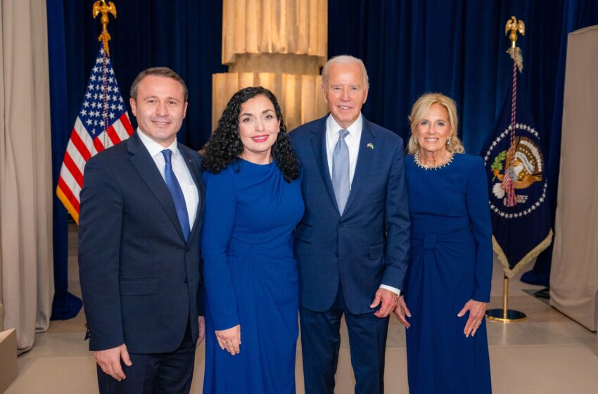  Osmani publikon foto me Presidentin Biden dhe Zonjën e Parë të ShBA’së: Aleancë që qëndron në themelet e shtetit tonë